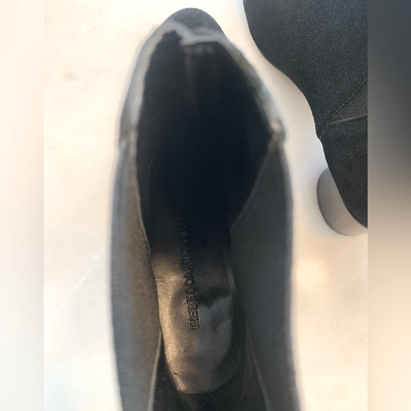 NIB Rebecca Minkoff Izette Booties in Black Oiled Suede Size 9 - Picture 6 of 15